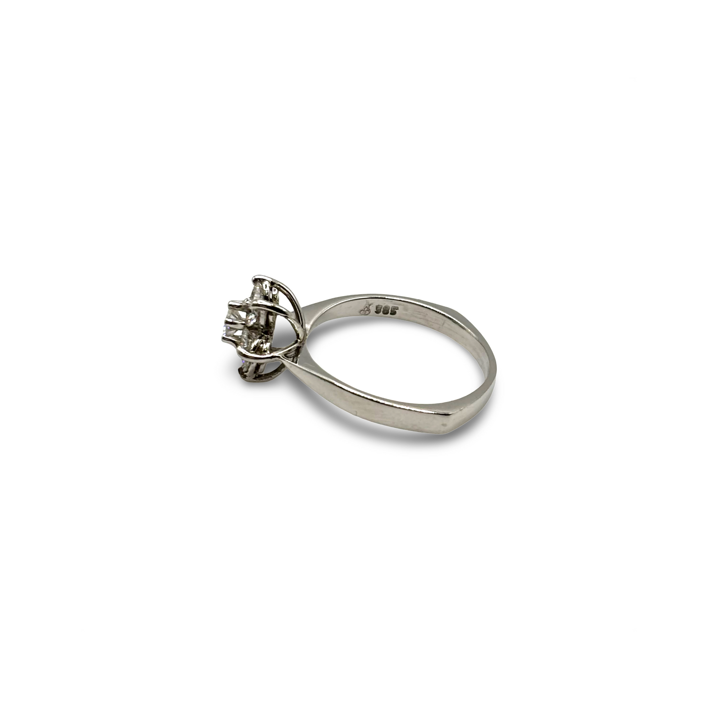 Ring Blütenoptik Weißgold 585 / 14kt Diamanten