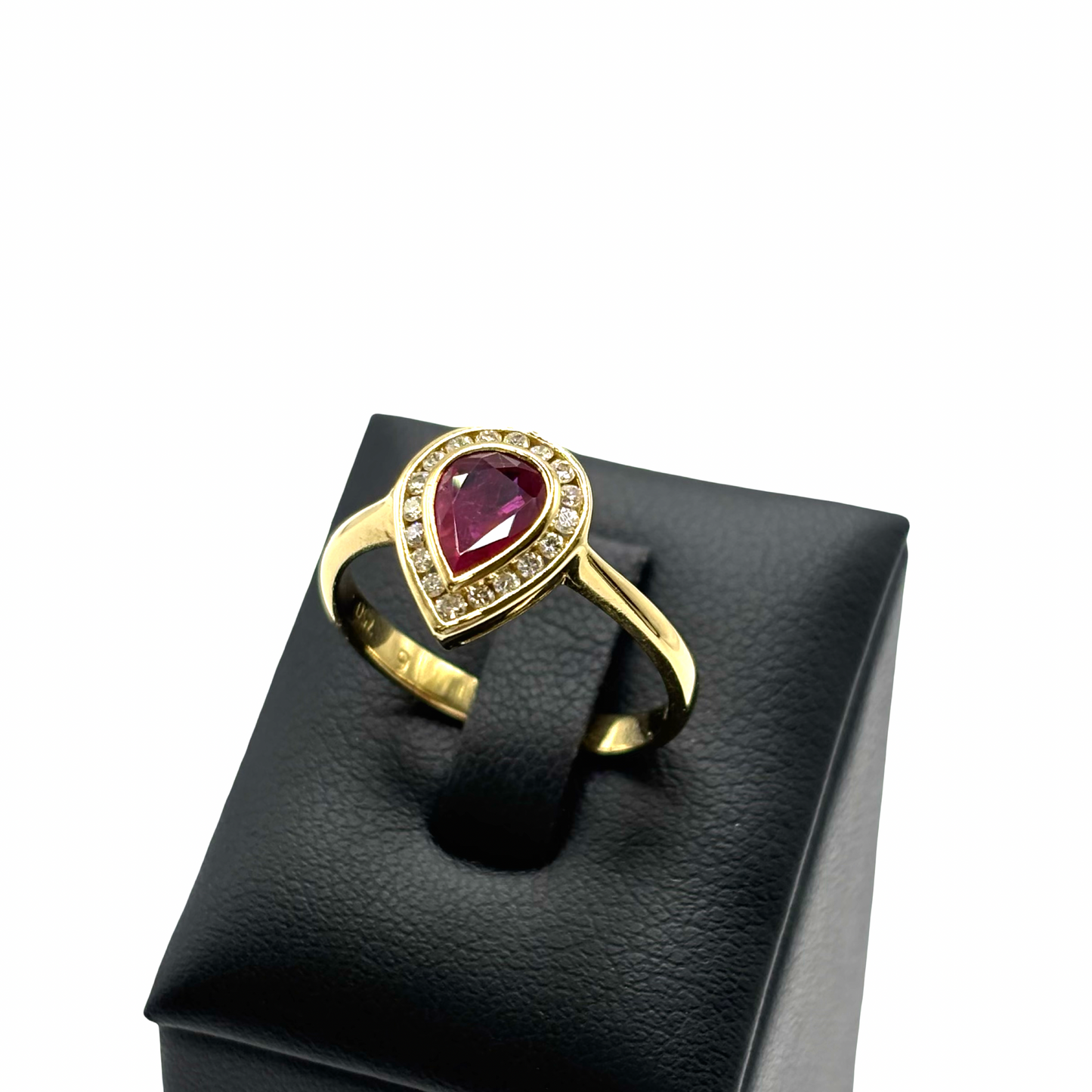 Ring Gelbgold 750/ 18kt Rubin Diamanten