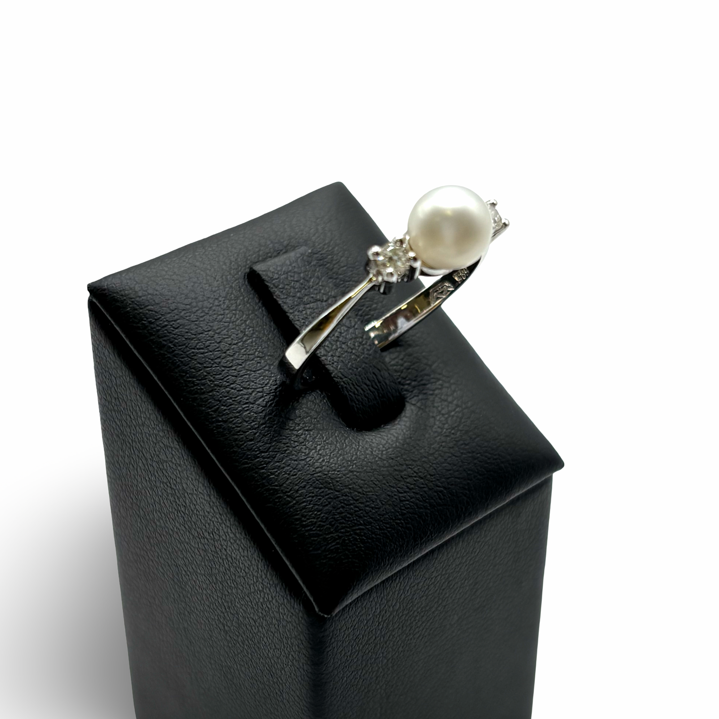 Ring Weißgold 585 / 14kt Süßwasser-Perle Diamanten