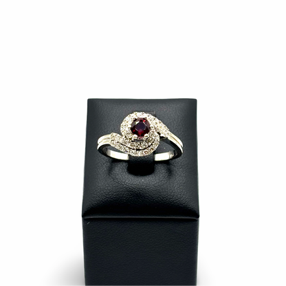 Ring Weißgold 750 / 18kt Rubin Diamanten