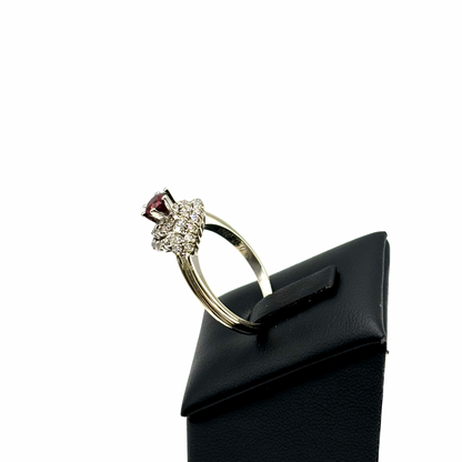 Ring Weißgold 750 / 18kt Rubin Diamanten