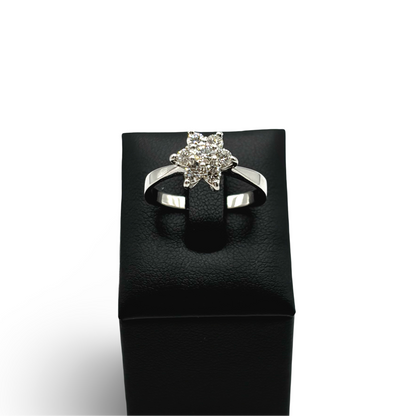 Ring Blütenoptik Weißgold 585 / 14kt Diamanten