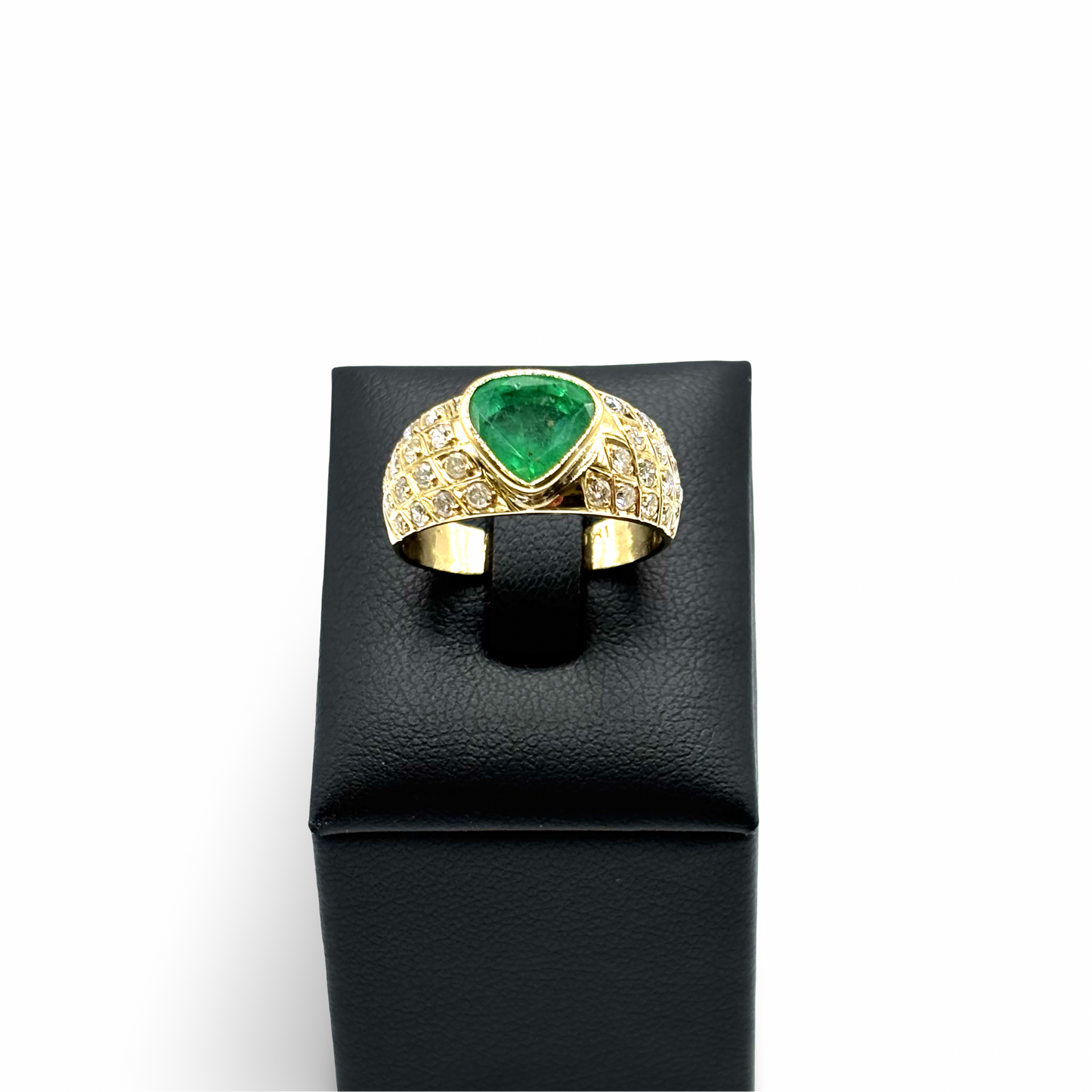 Ring Gelbgold 667/ 16kt Smaragd Diamanten
