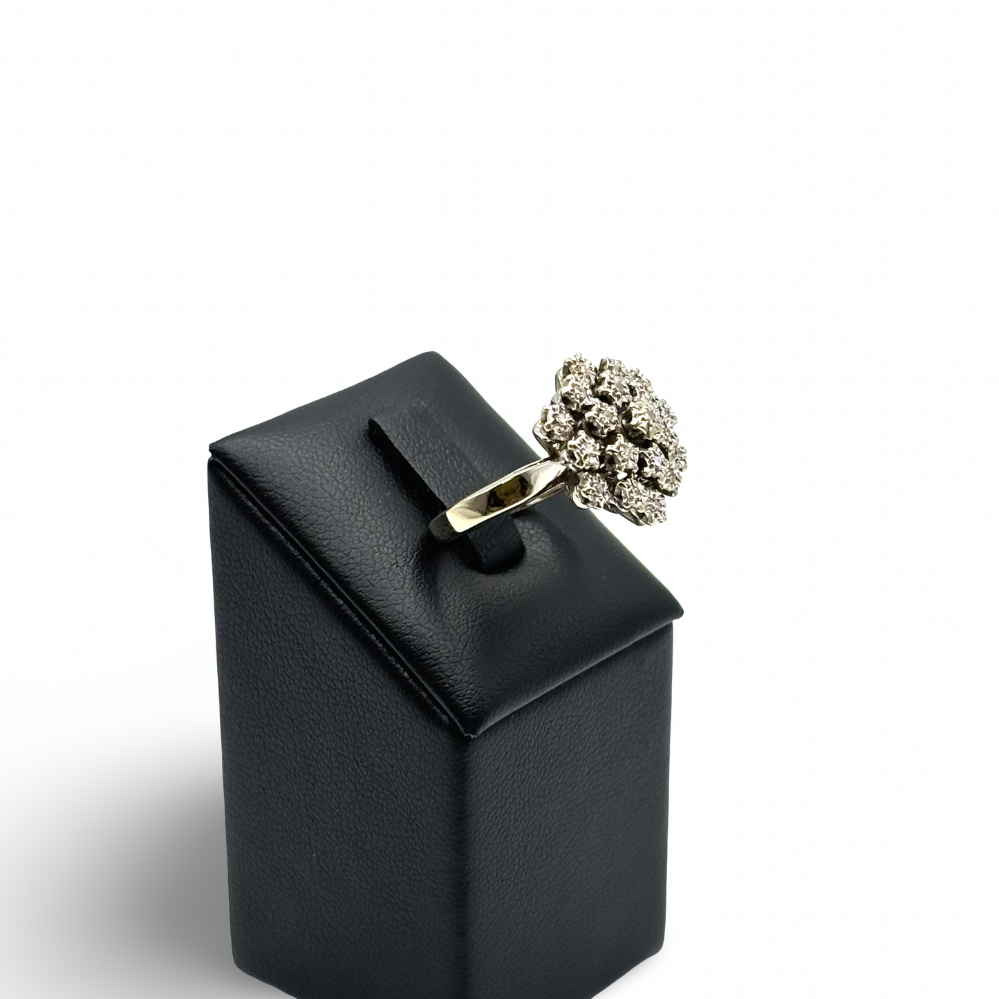Ring Blütenoptik Weißgold 750 / 18kt Diamanten