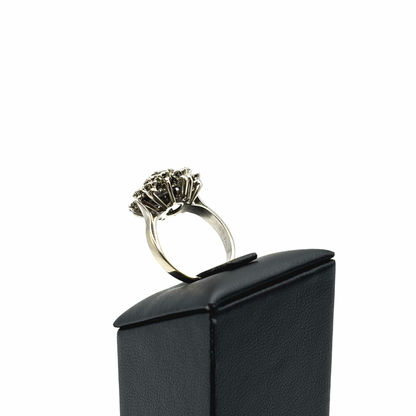 Ring Blütenoptik Weißgold 750 / 18kt Diamanten