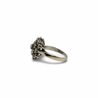 Ring Blütenoptik Weißgold 750 / 18kt Diamanten