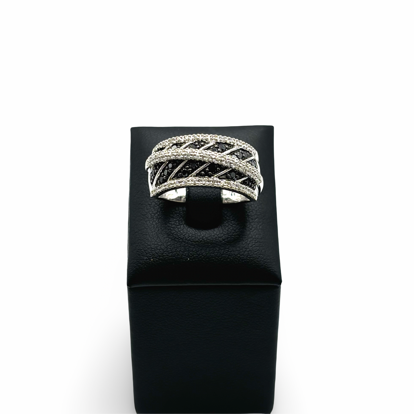 Ring Weißgold 585 / 14kt schwarze & weiße Diamanten